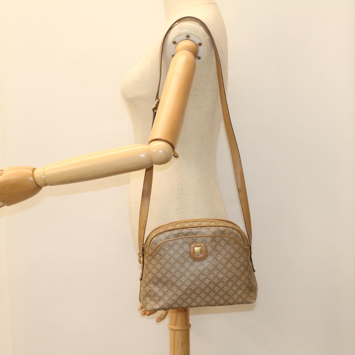 CELINE Macadam Canvas Shoulder Bag Beige Auth 54135