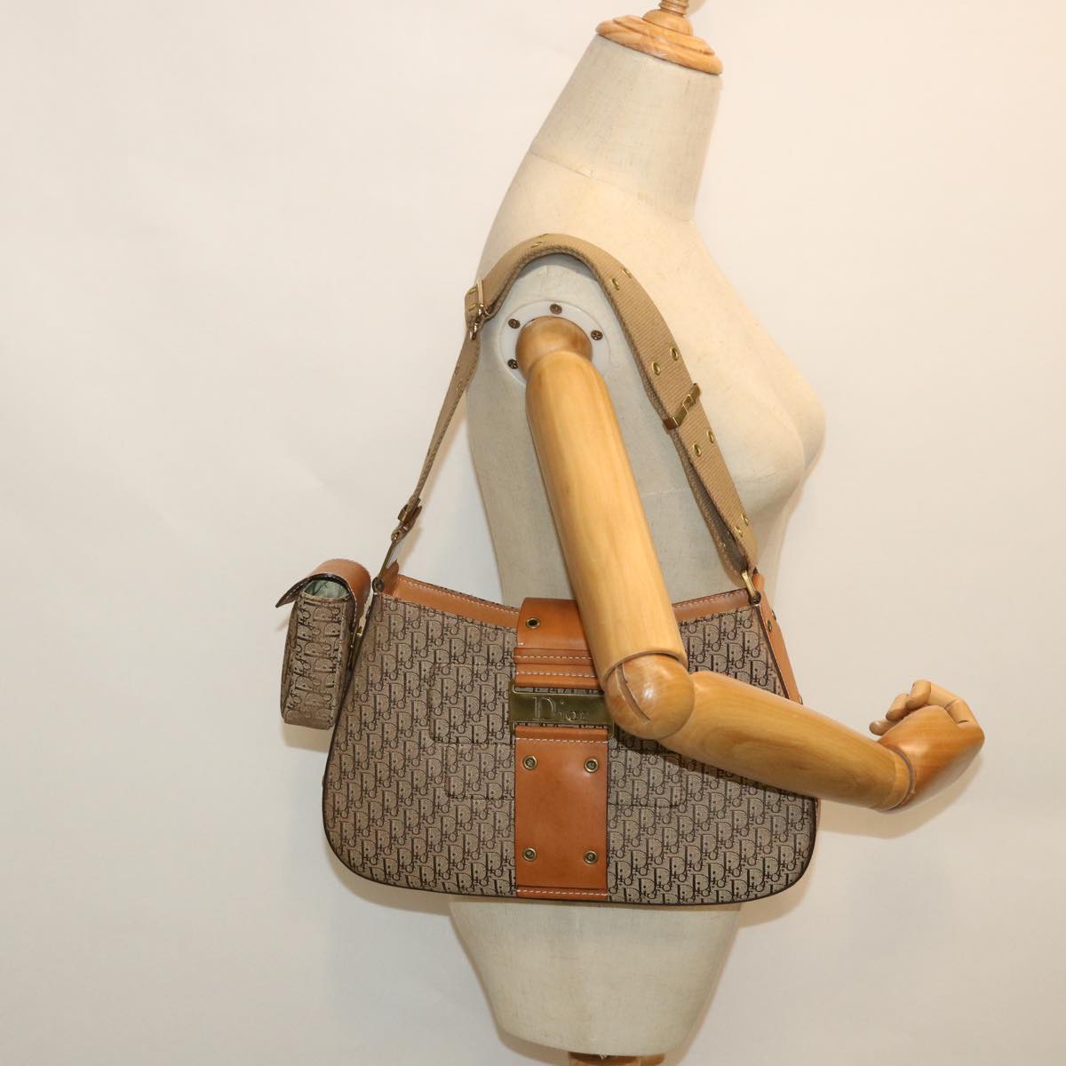 Christian Dior Trotter Canvas Shoulder Bag Beige Auth 54153