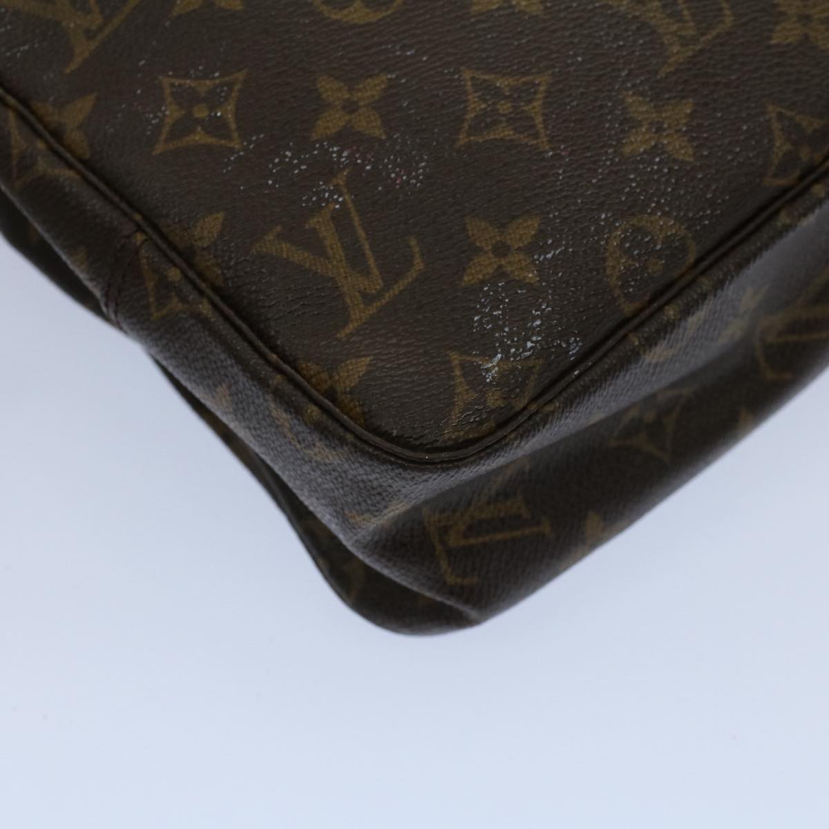 LOUIS VUITTON Monogram Trousse Toilette 28 Clutch Bag M47522 LV Auth 54163