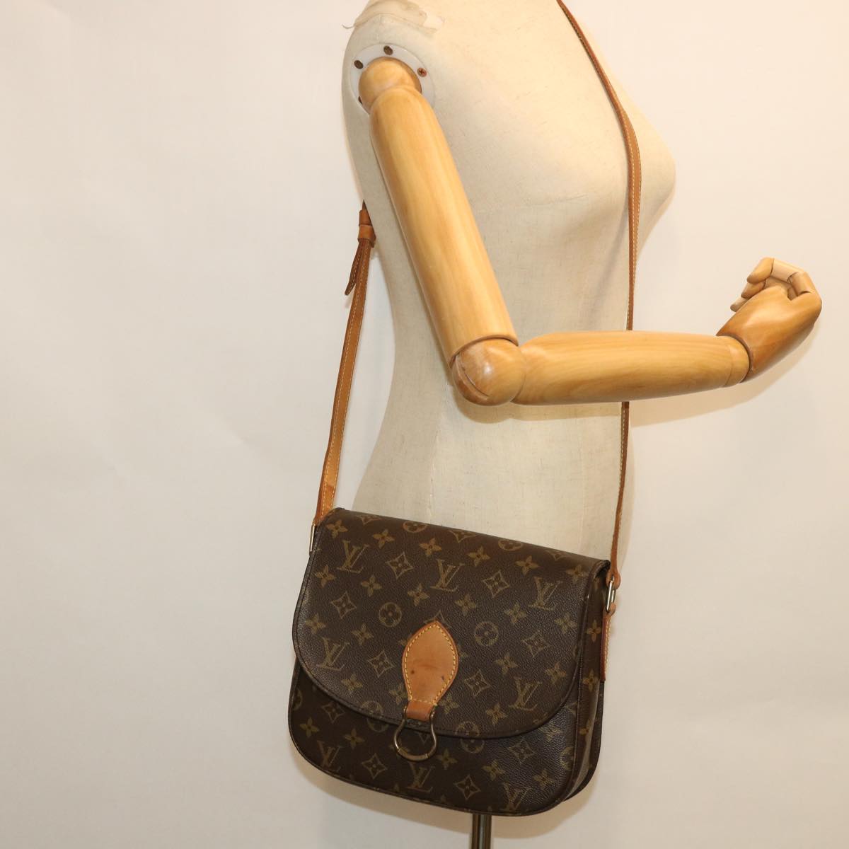 LOUIS VUITTON Monogram Saint Cloud GM Shoulder Bag M51242 LV Auth 54231