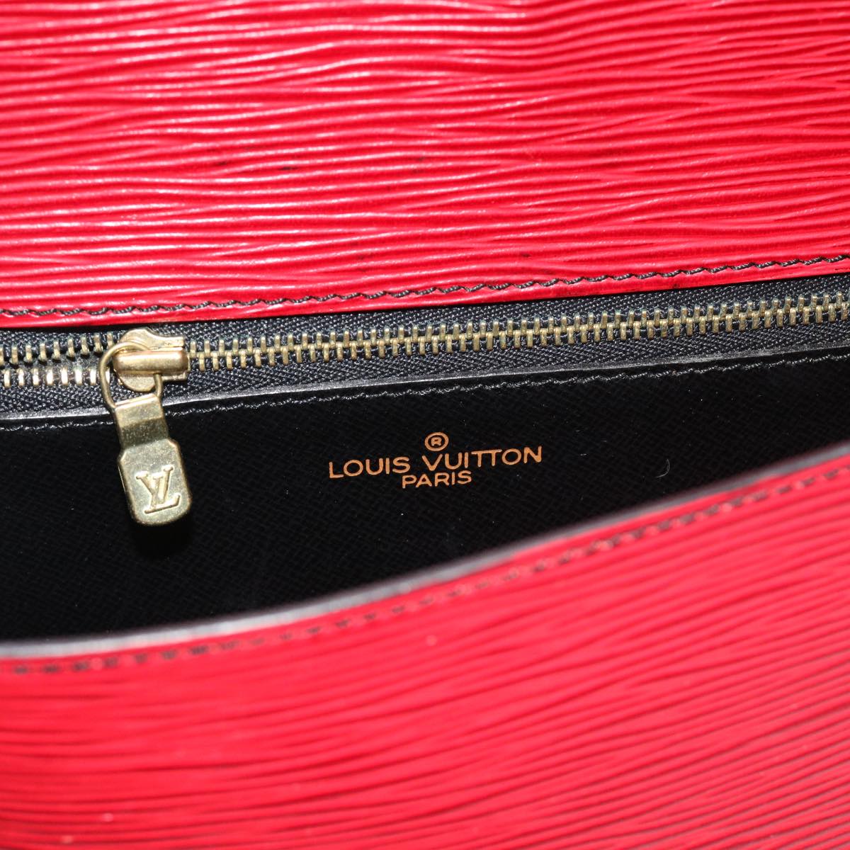 LOUIS VUITTON Epi Saint Cloud GM Shoulder Bag Red M52197 LV Auth 54240