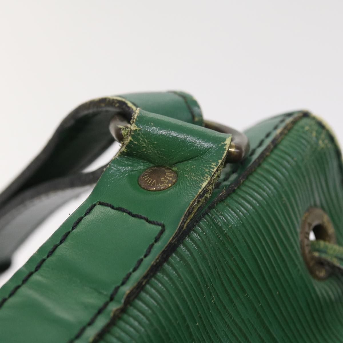 LOUIS VUITTON Epi Petit Noe Shoulder Bag Green M44104 LV Auth 54293