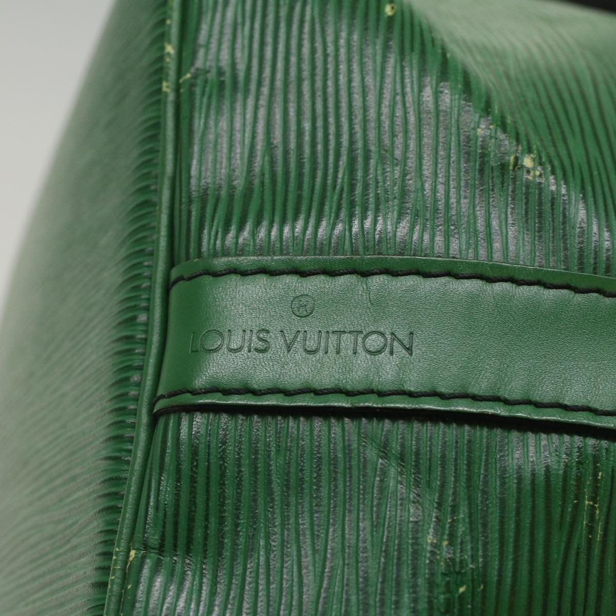 LOUIS VUITTON Epi Petit Noe Shoulder Bag Green M44104 LV Auth 54516