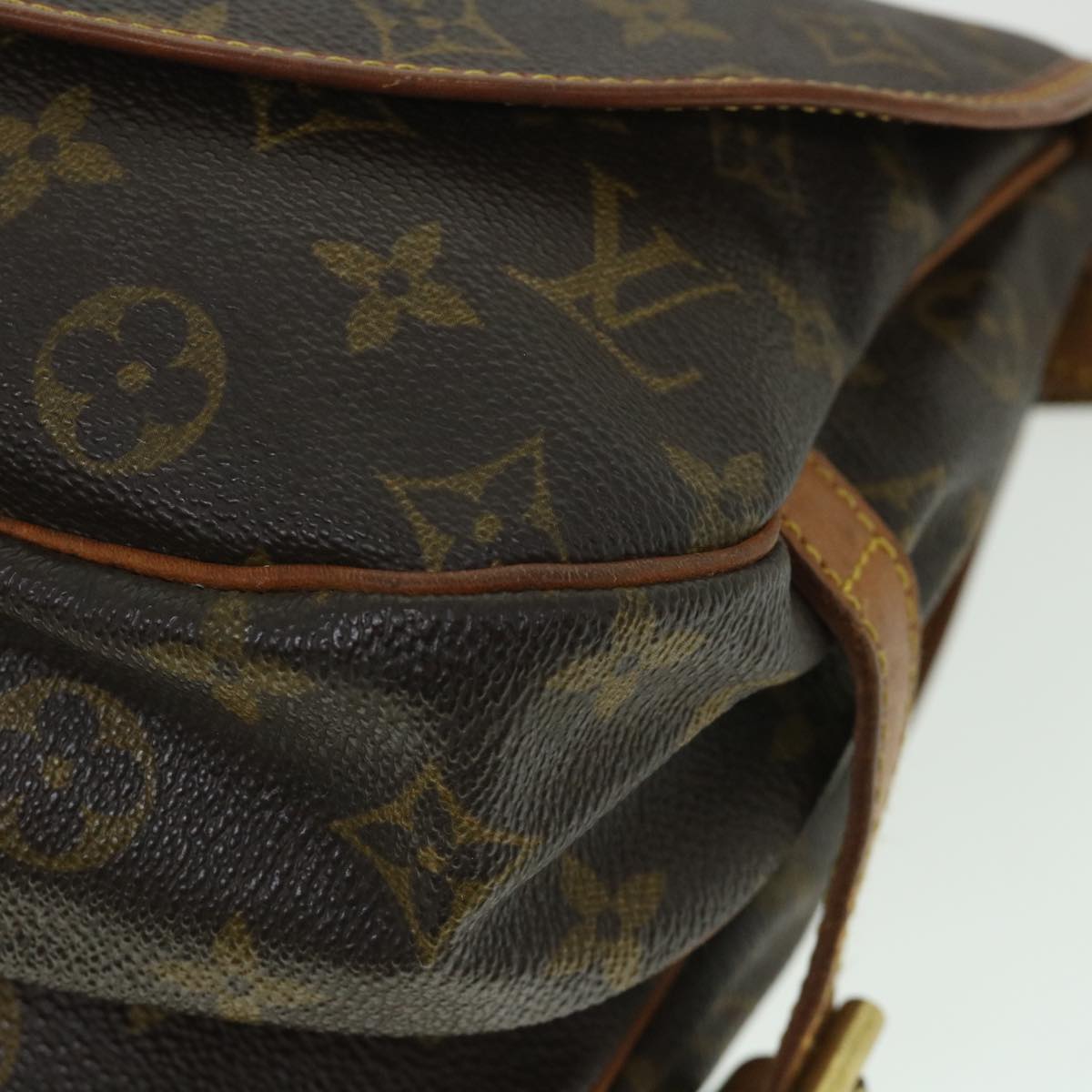 LOUIS VUITTON Monogram Saumur 30 Shoulder Bag M42256 LV Auth 54534