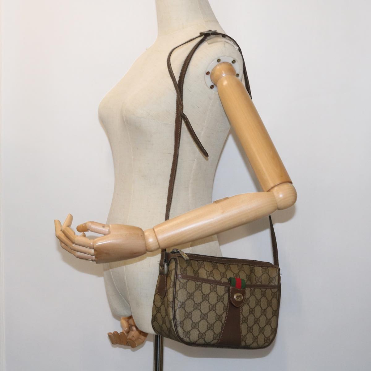 GUCCI GG Supreme Web Sherry Line Shoulder Bag Beige Red 89 02 032 Auth 54689