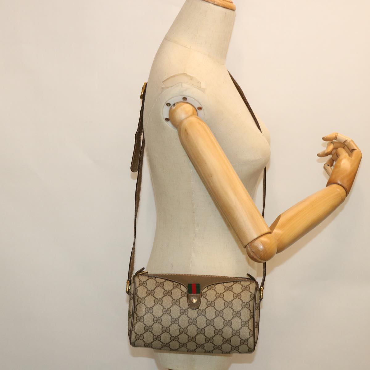 GUCCI GG Supreme Web Sherry Line Shoulder Bag Beige Red 89 02 018 Auth 54694