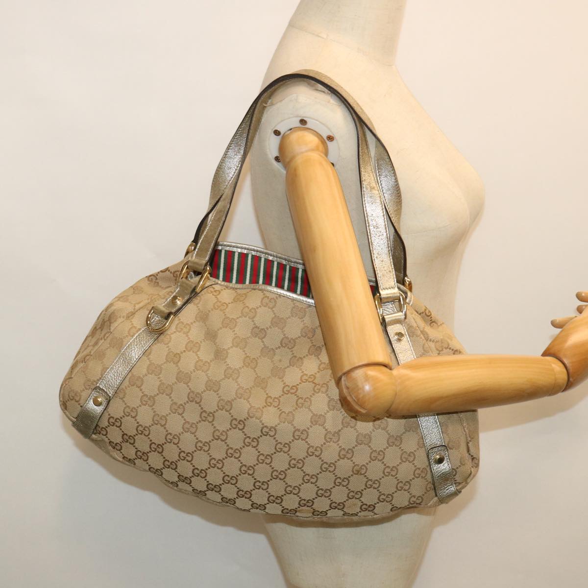 GUCCI GG Canvas Shoulder Bag Beige Gold 130736 Auth 54760