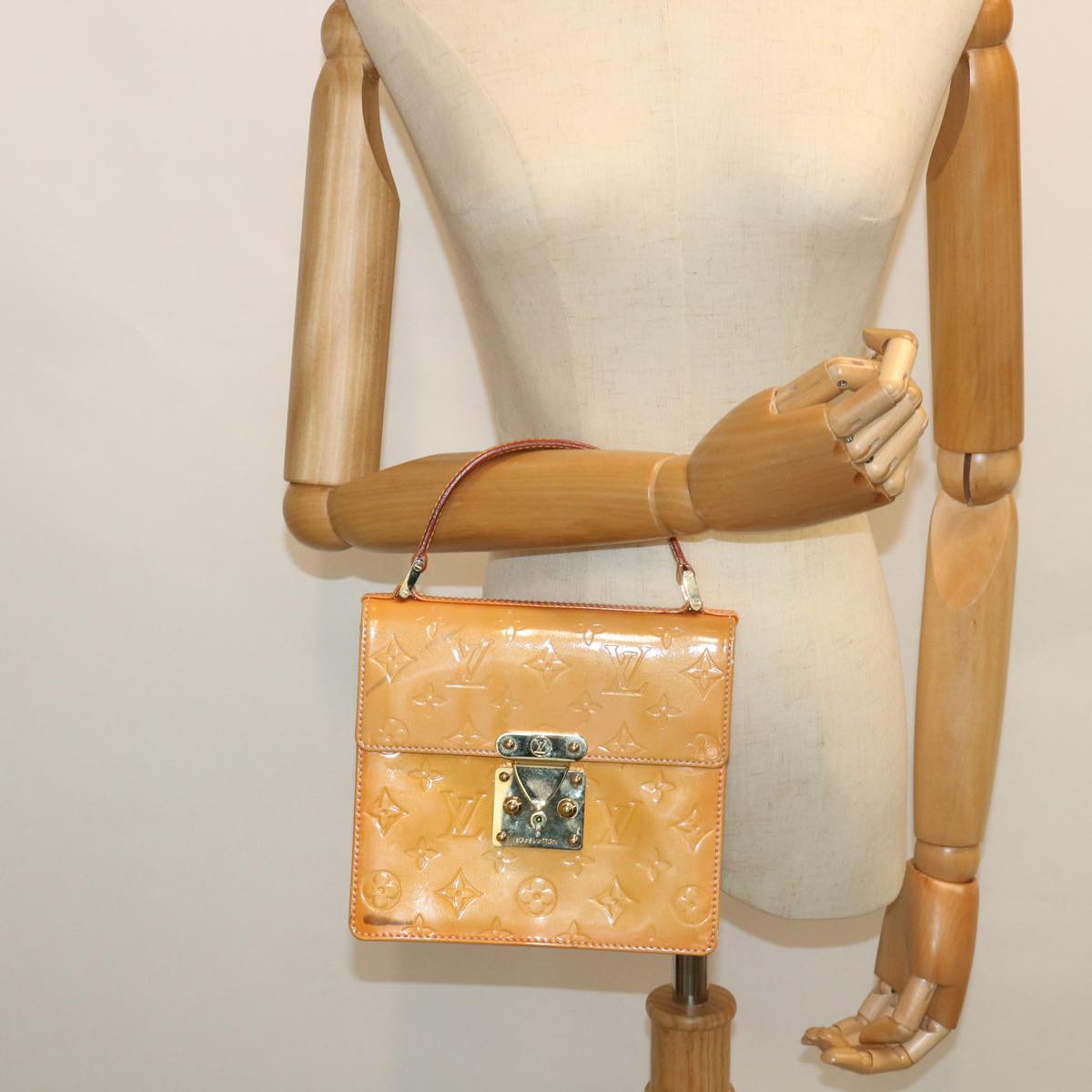 LOUIS VUITTON Vernis Spring Street Hand Bag Marshmallow Pink M91033 Auth 54768