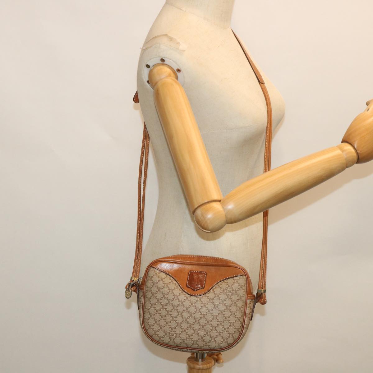 CELINE Macadam Canvas Shoulder Bag Beige Auth 54801