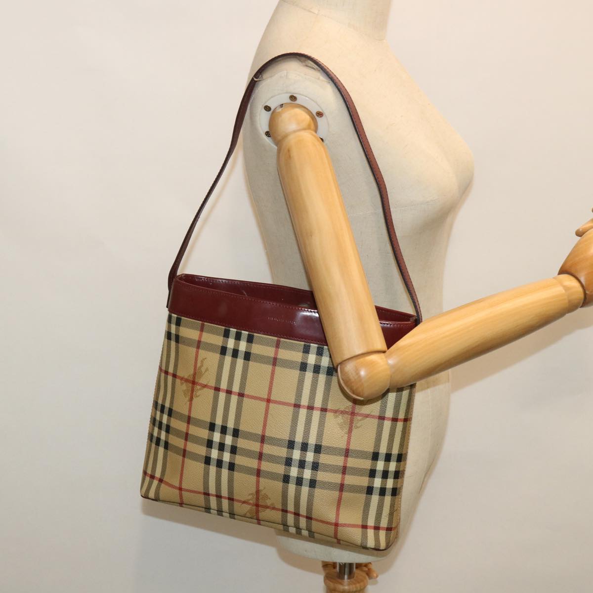 BURBERRY Nova Check Shoulder Bag PVC Leather Beige Red Auth 54838