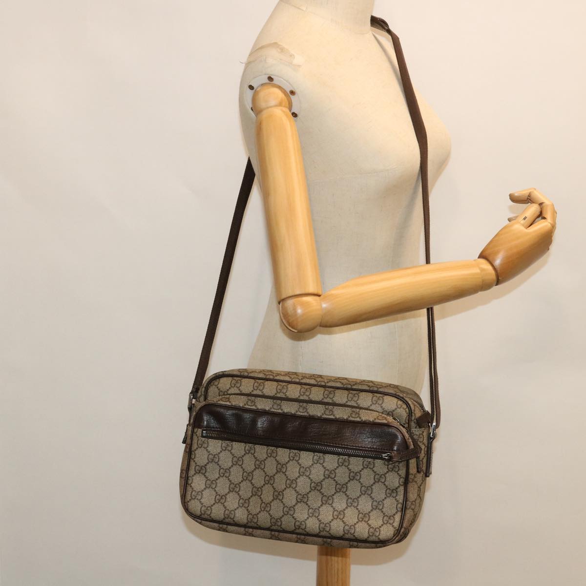 GUCCI GG Canvas Shoulder Bag PVC Leather Beige 114531 Auth 54876