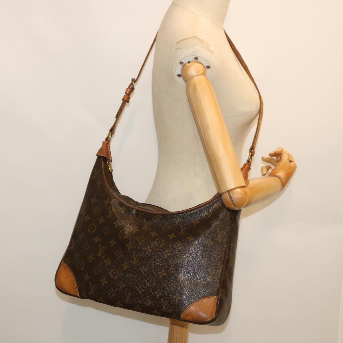 LOUIS VUITTON Monogram Boulogne 35 Shoulder Bag M51260 LV Auth 54950