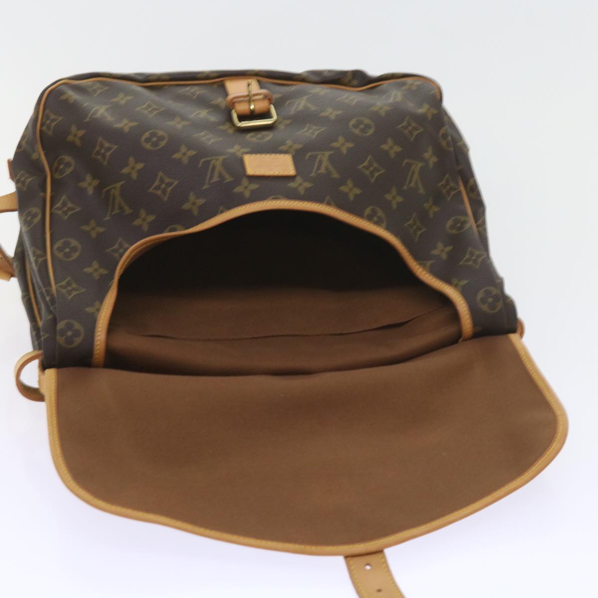 LOUIS VUITTON Monogram Saumur 35 Shoulder Bag M42254 LV Auth 55322