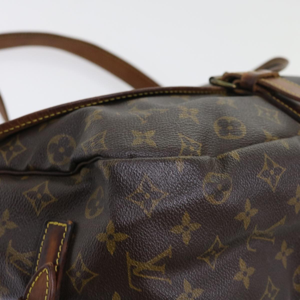 LOUIS VUITTON Monogram Saumur 35 Shoulder Bag M42254 LV Auth 55382