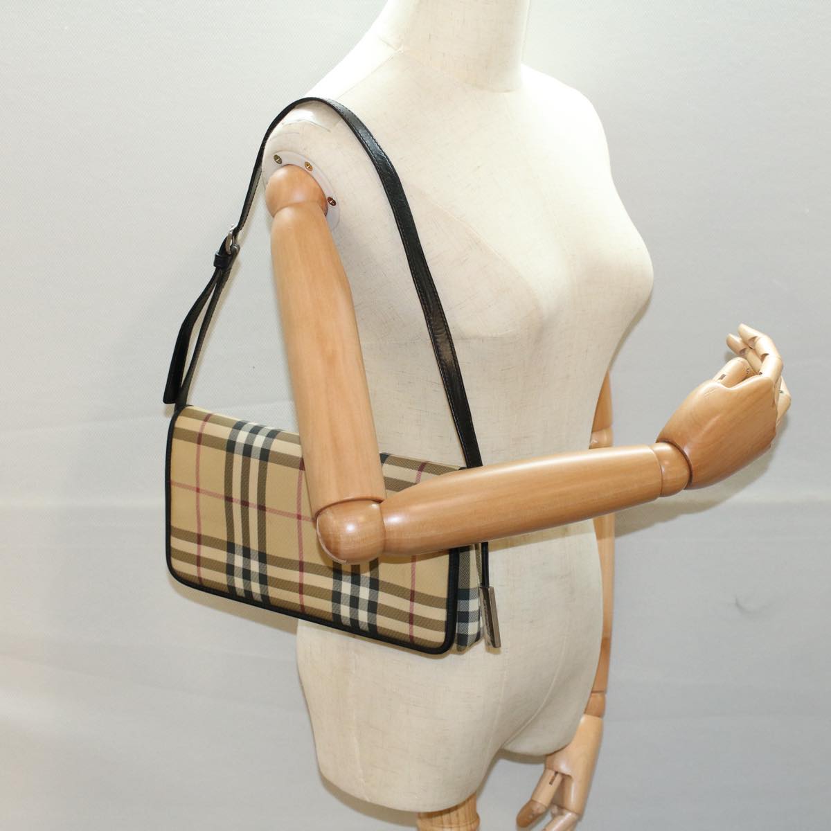 BURBERRY Nova Check Shoulder Bag PVC Leather Beige Auth 55410