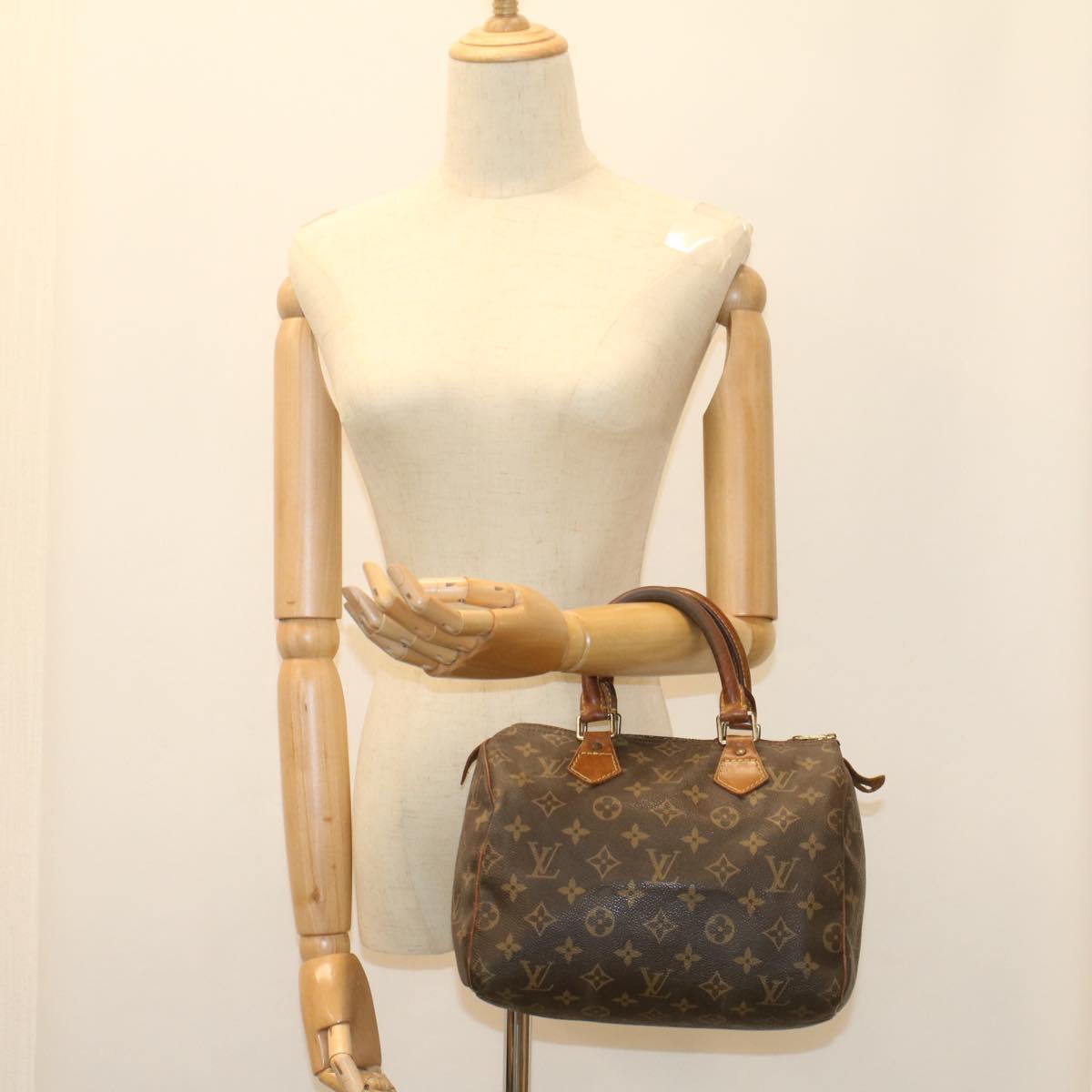 LOUIS VUITTON Monogram Speedy 25 Hand Bag M41528 LV Auth 55565