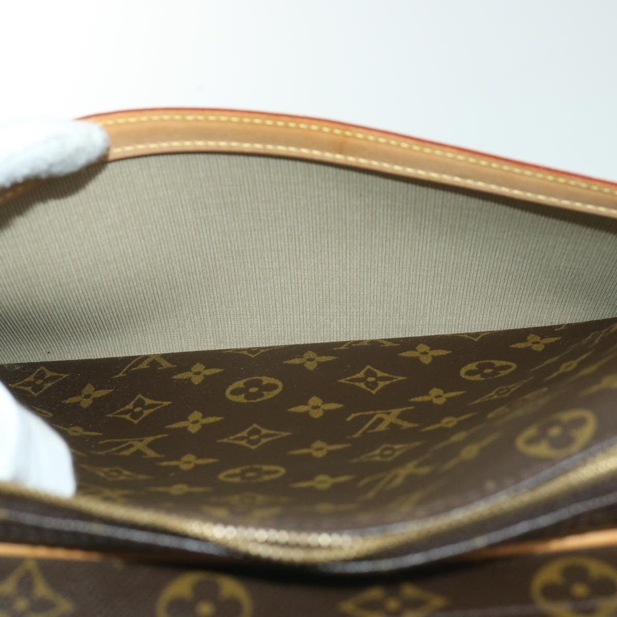 LOUIS VUITTON Monogram Reporter GM Shoulder Bag M45252 LV Auth 55635