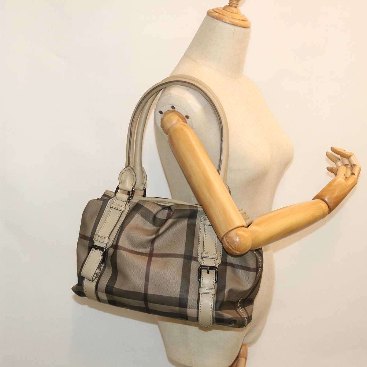 BURBERRY Nova Check Hand Bag PVC Leather Gray Auth 55854