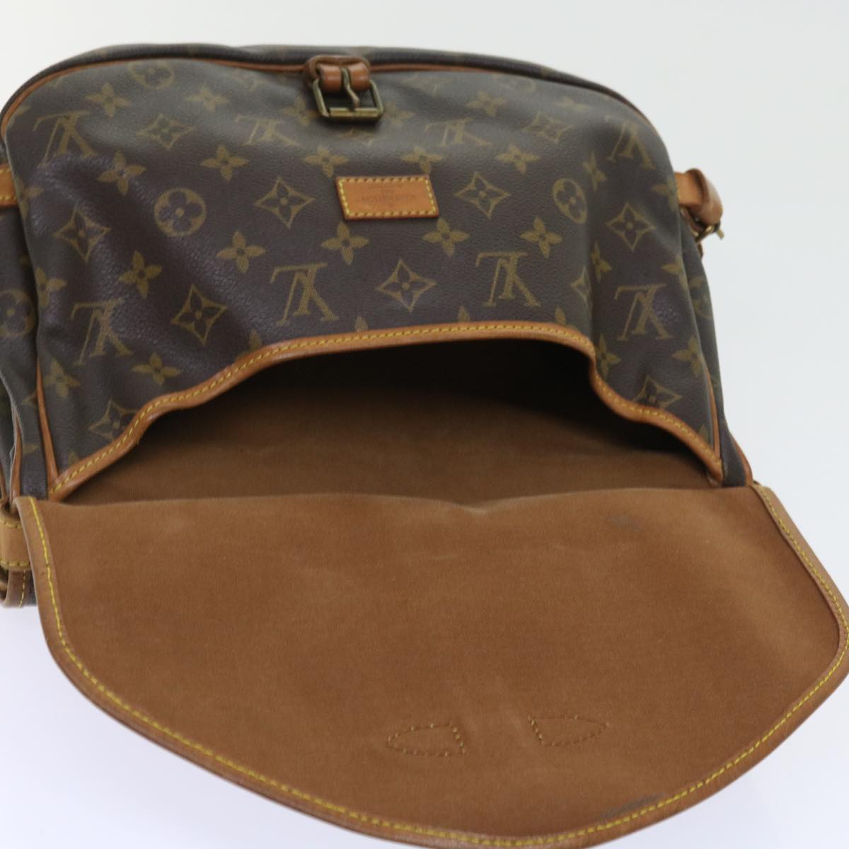 LOUIS VUITTON Monogram Saumur 30 Shoulder Bag M42256 LV Auth 55952