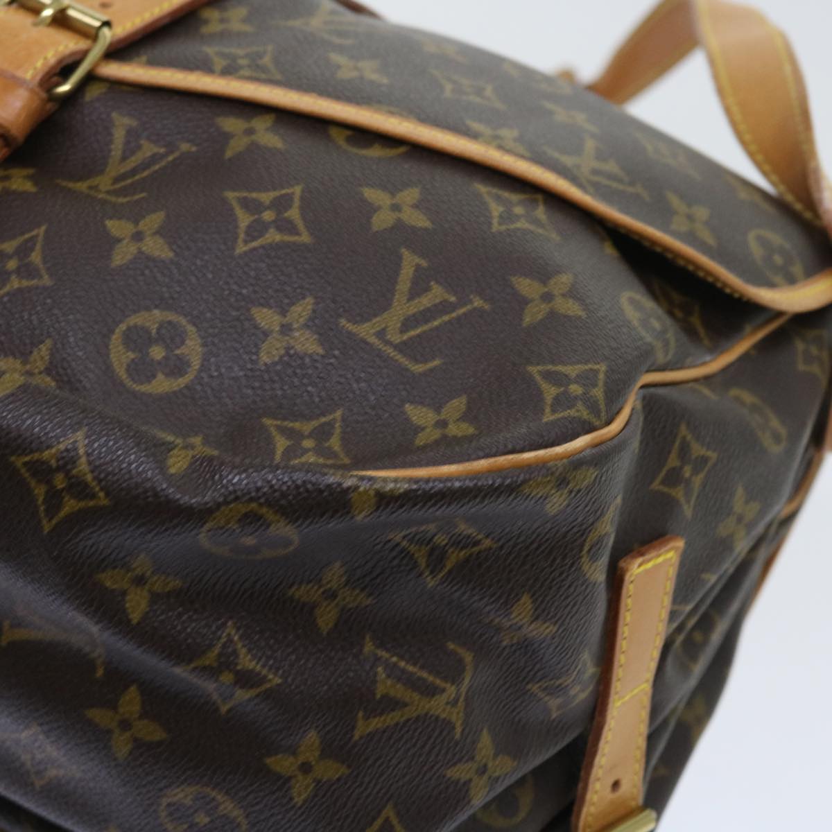 LOUIS VUITTON Monogram Saumur 35 Shoulder Bag M42254 LV Auth 55990