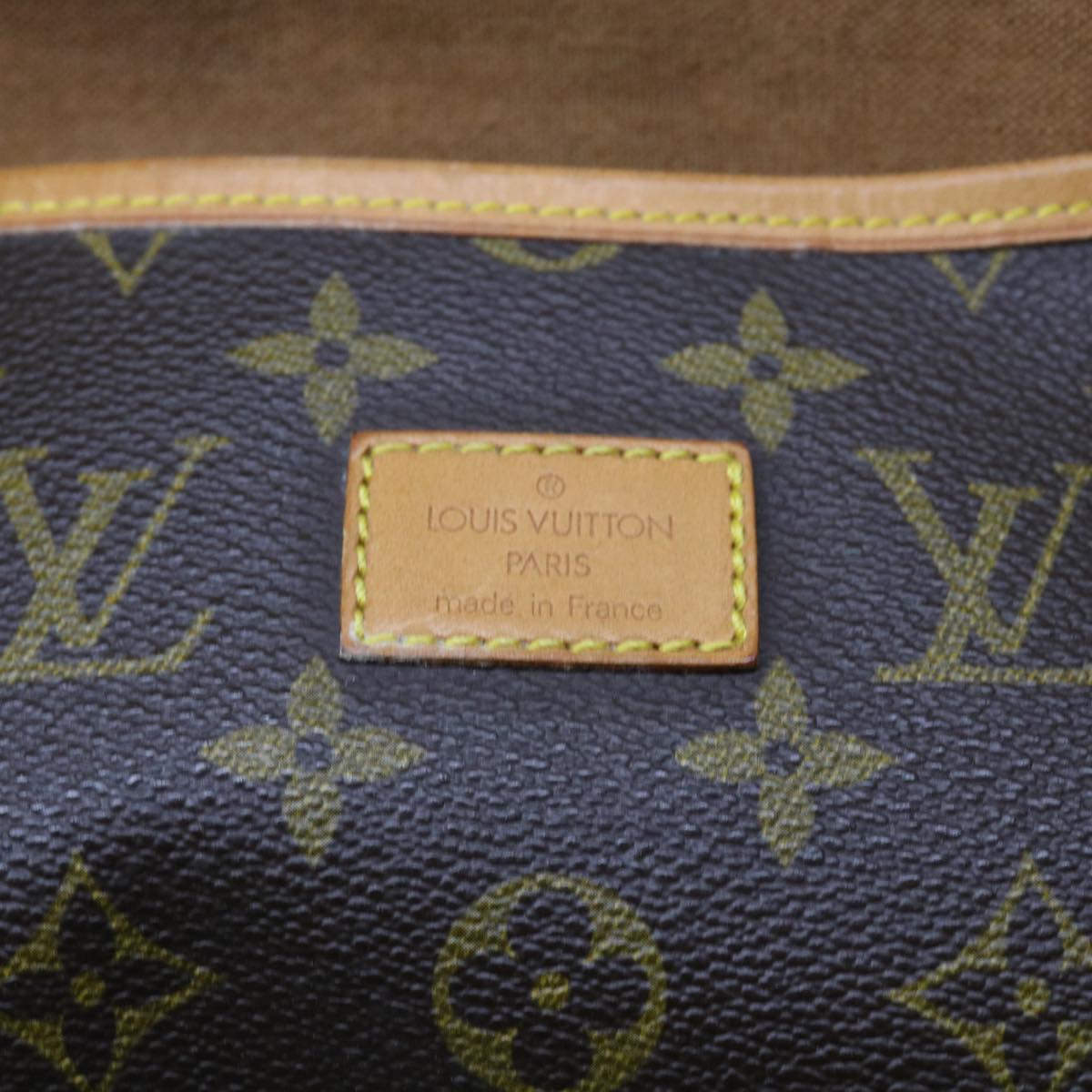 LOUIS VUITTON Monogram Saumur 35 Shoulder Bag M42254 LV Auth 55990