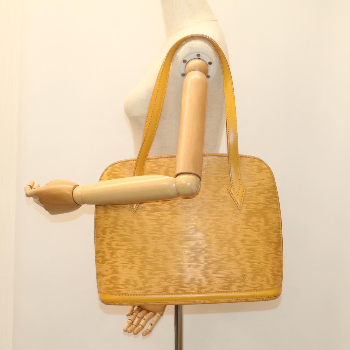 LOUIS VUITTON Epi Lussac Shoulder Bag Yellow M52289 LV Auth 55999