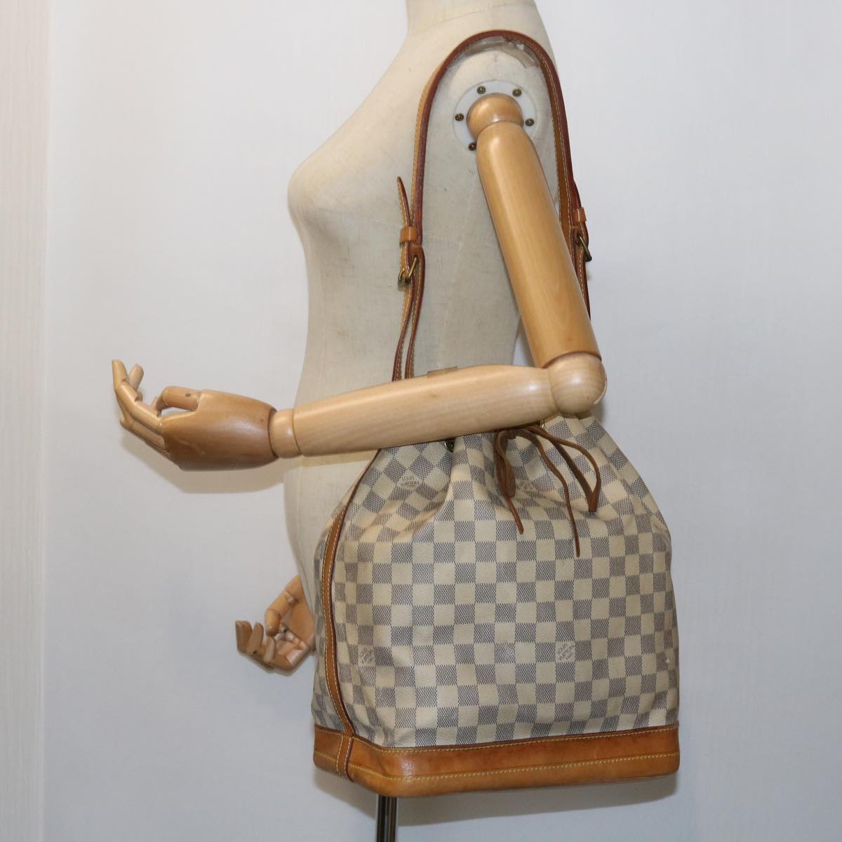 LOUIS VUITTON Damier Azur Noe Shoulder Bag N42222 LV Auth 56040