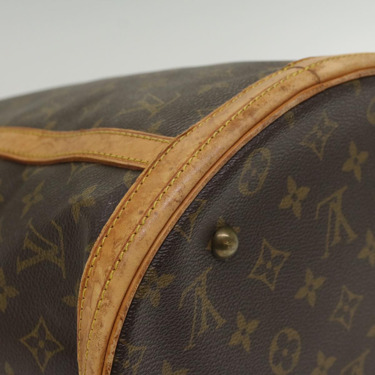 LOUIS VUITTON Monogram Bucket GM Shoulder Bag M42236 LV Auth 56095