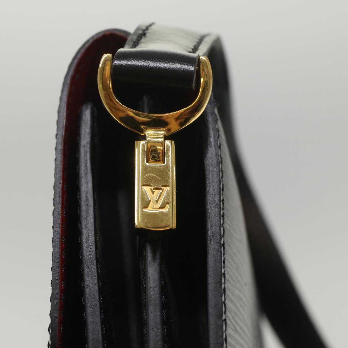 LOUIS VUITTON Epi Osh Shoulder Bag Black Red M52447 LV Auth 56214