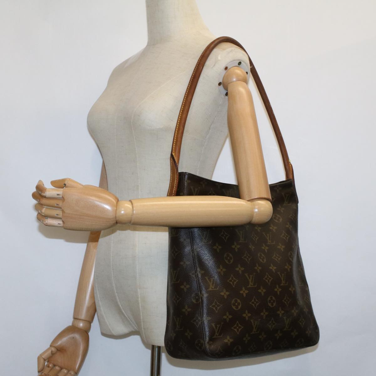 LOUIS VUITTON Monogram Looping GM Shoulder Bag M51145 LV Auth 56231