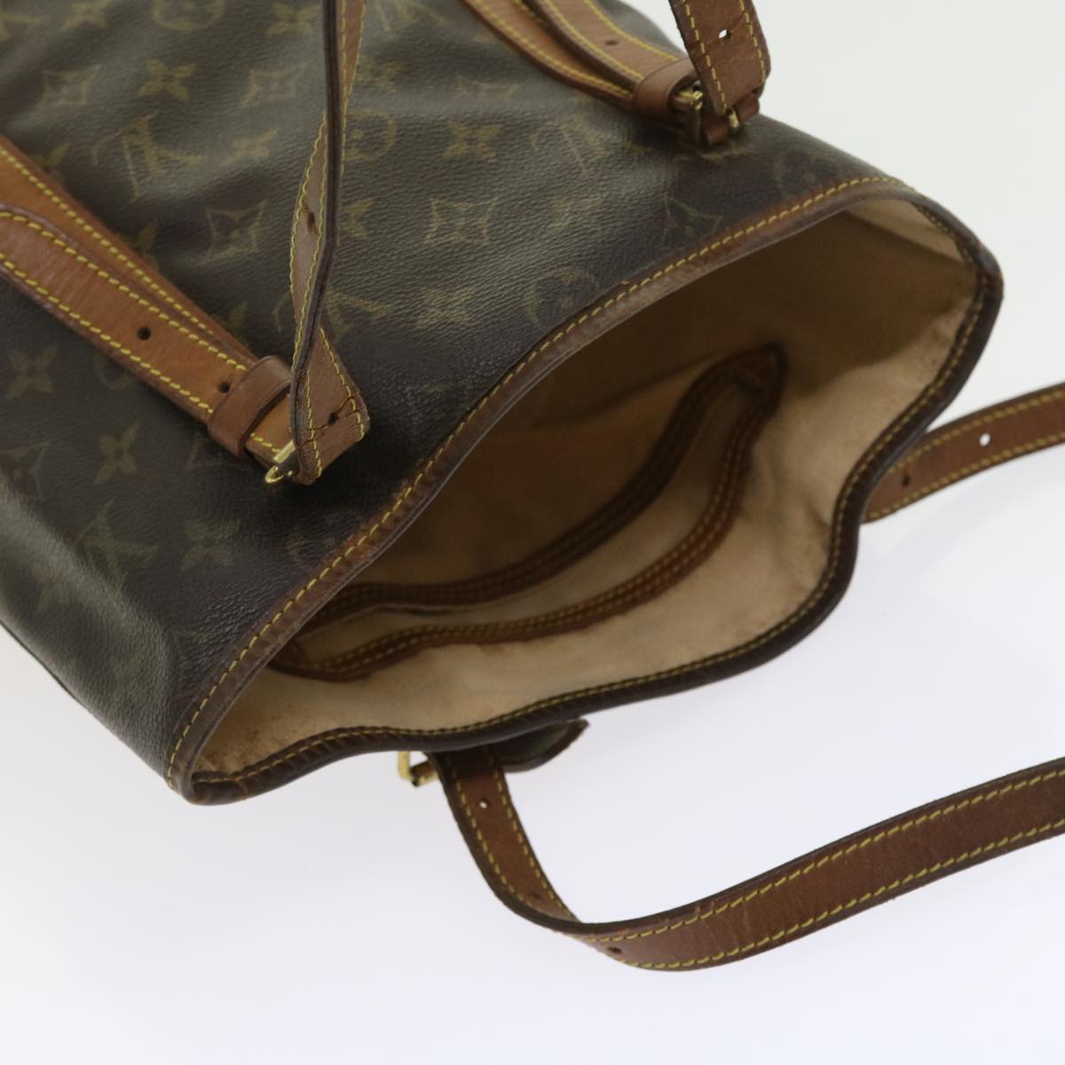 LOUIS VUITTON Monogram Bucket GM Shoulder Bag M42236 LV Auth 56240