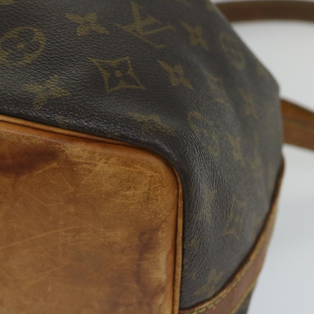 LOUIS VUITTON Monogram Petit Noe Shoulder Bag M42226 LV Auth 56395