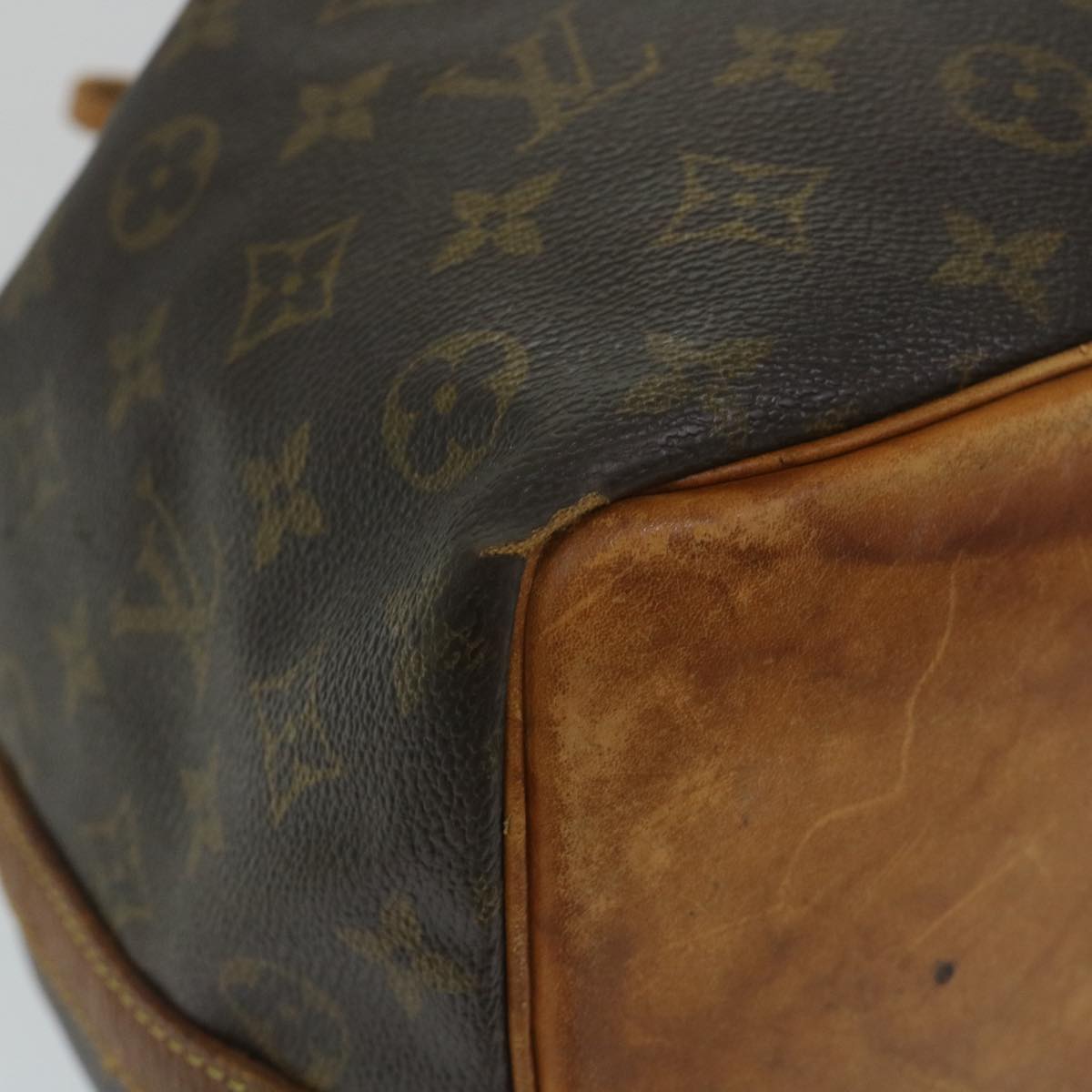 LOUIS VUITTON Monogram Petit Noe Shoulder Bag M42226 LV Auth 56395