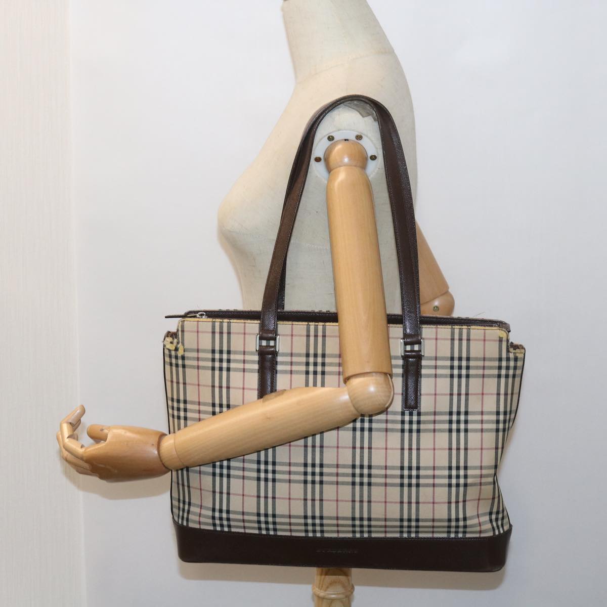 BURBERRY Nova Check Tote Bag Nylon Canvas Beige Auth 56398