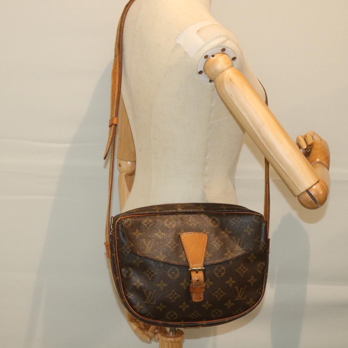 LOUIS VUITTON Monogram Jeune Fille GM Shoulder Bag M51225 LV Auth 56474