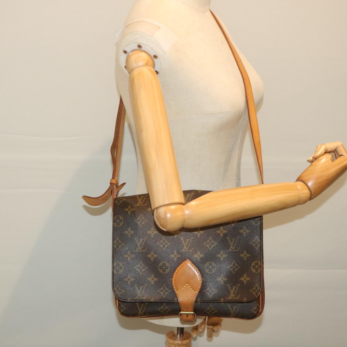 LOUIS VUITTON Monogram Cartouchiere GM Shoulder Bag M51252 LV Auth 56487