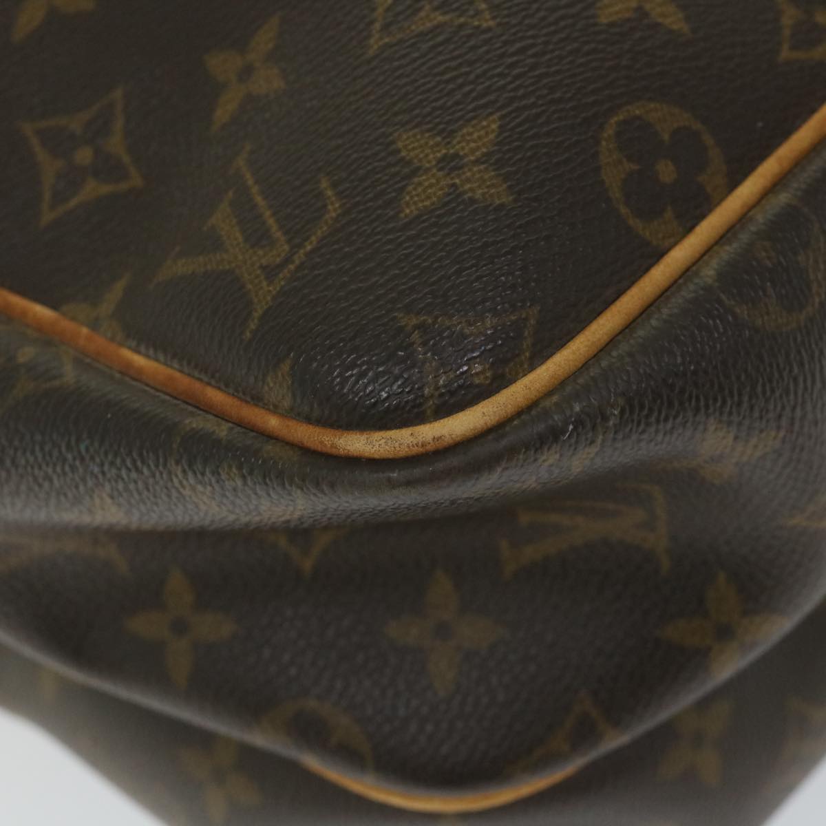 LOUIS VUITTON Monogram Reporter GM Shoulder Bag M45252 LV Auth 56498