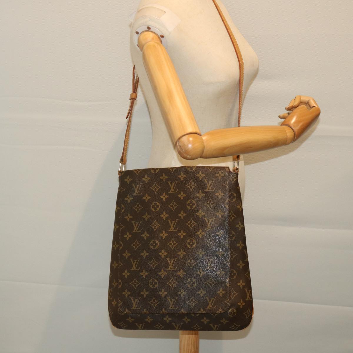 LOUIS VUITTON Monogram Musette Shoulder Bag M51256 LV Auth 56500