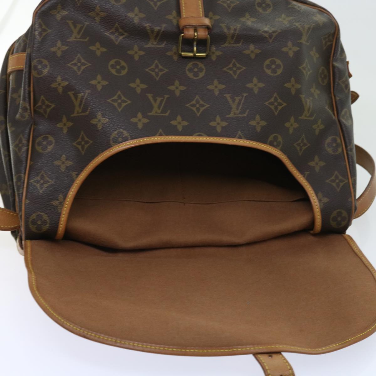 LOUIS VUITTON Monogram Saumur 35 Shoulder Bag M42254 LV Auth 56662