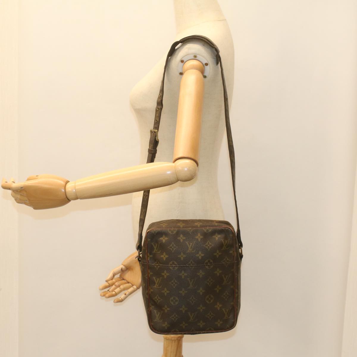 LOUIS VUITTON Monogram Marceau Shoulder Bag No.70 LV Auth 56727