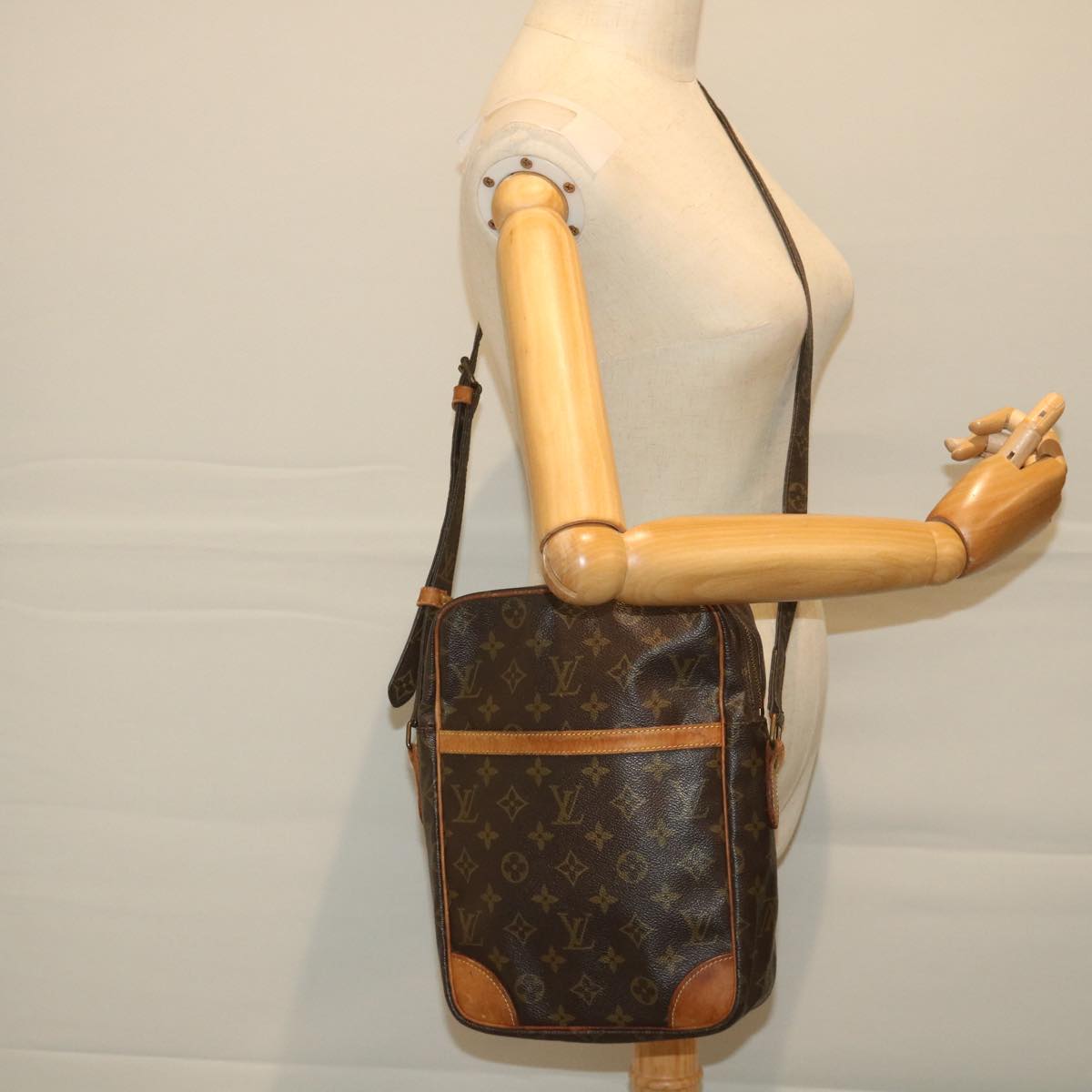 LOUIS VUITTON Monogram Danube GM Shoulder Bag M45262 LV Auth 56865