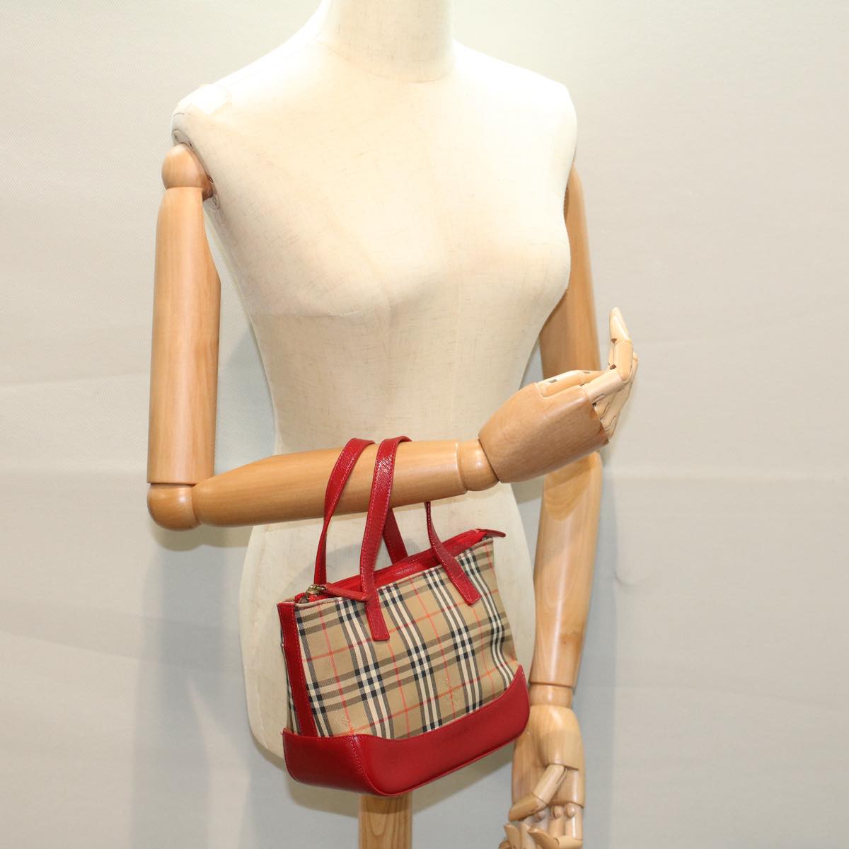 BURBERRY Nova Check Hand Bag Nylon Canvas Beige Red Auth 56928