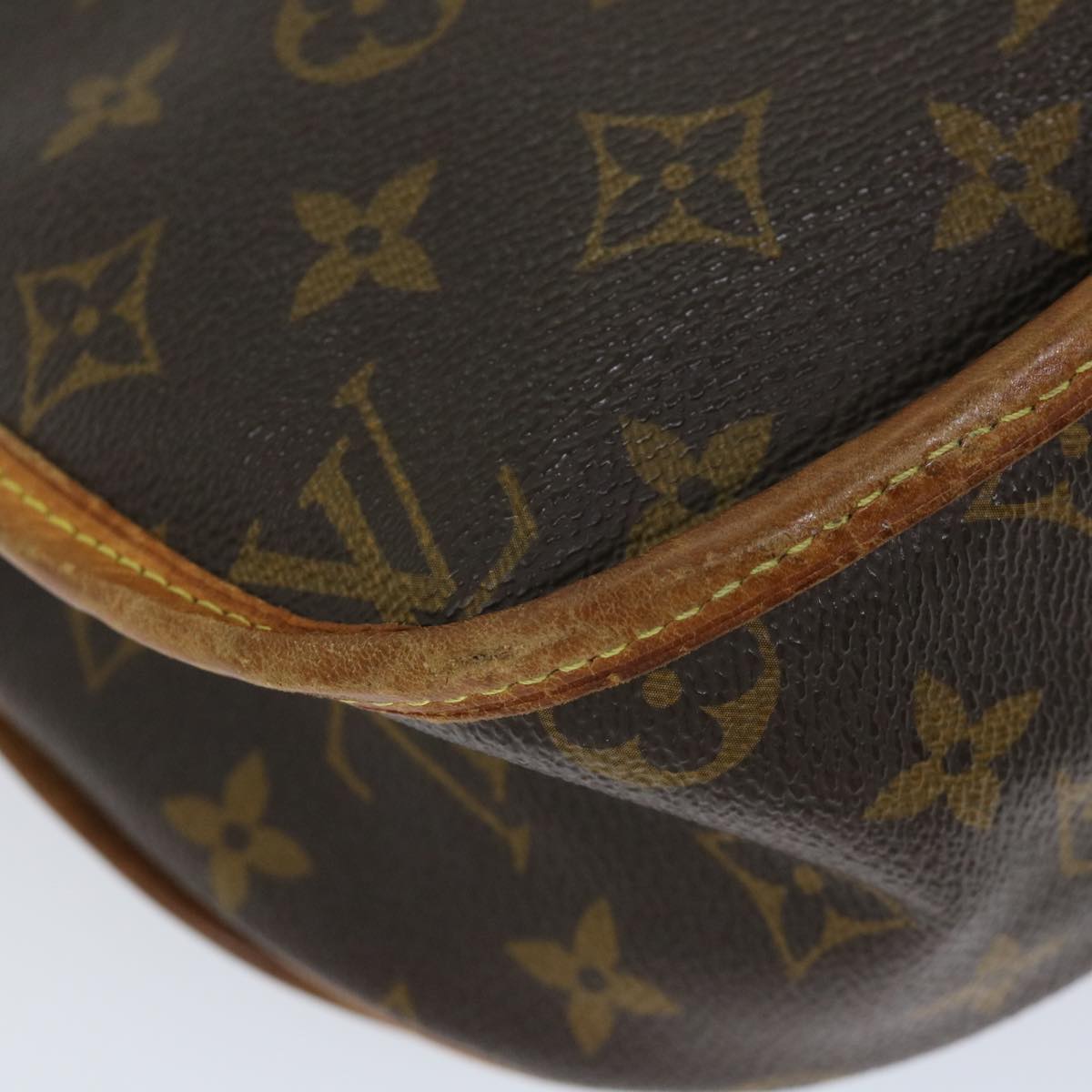 LOUIS VUITTON Monogram Menilmontant PM Shoulder Bag M40474 LV Auth 56944