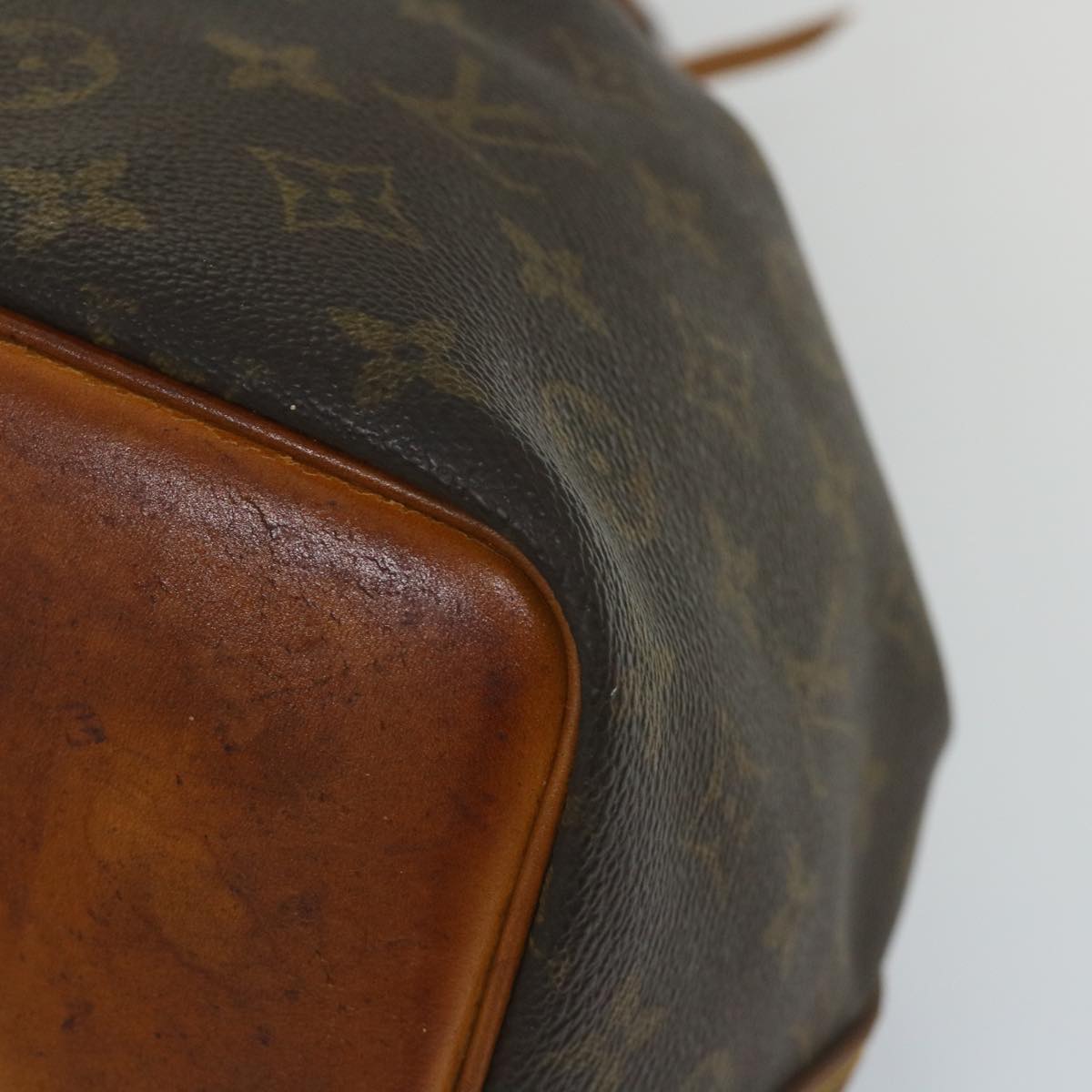 LOUIS VUITTON Monogram Petit Noe Shoulder Bag M42226 LV Auth 56977