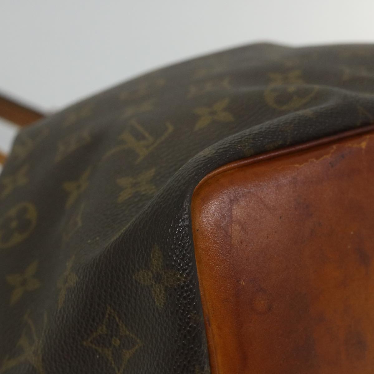 LOUIS VUITTON Monogram Petit Noe Shoulder Bag M42226 LV Auth 56977