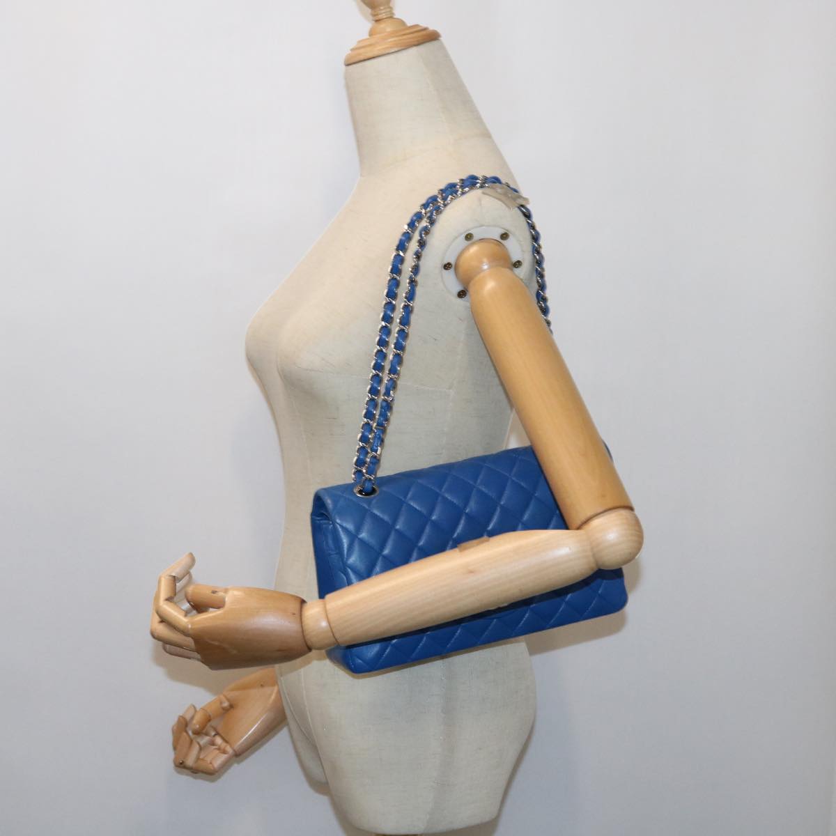 CHANEL Matelasse Chain Shoulder Bag Lamb Skin Blue CC Auth 57070A