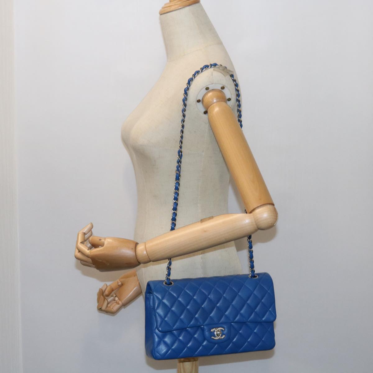 CHANEL Matelasse Chain Shoulder Bag Lamb Skin Blue CC Auth 57070A