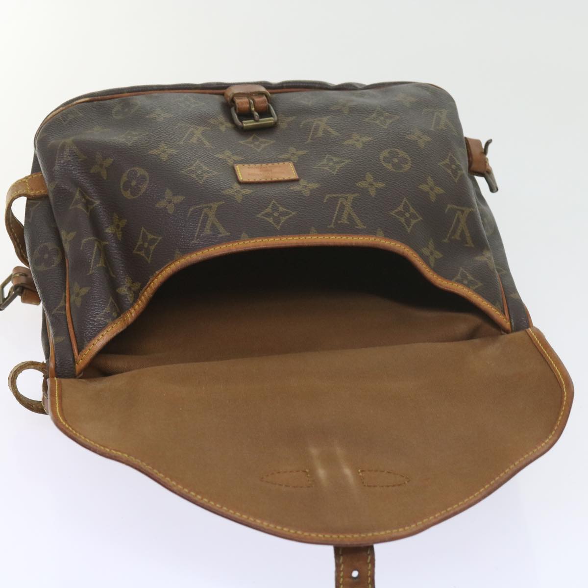 LOUIS VUITTON Monogram Saumur 30 Shoulder Bag M42256 LV Auth 57145