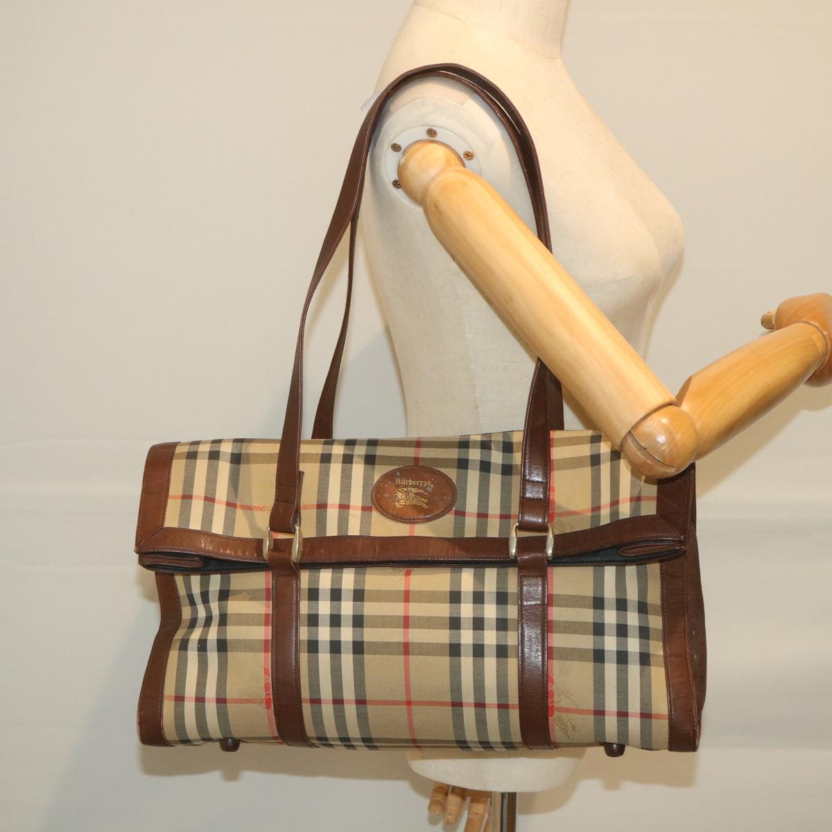 Burberrys Nova Check Shoulder Bag Canvas Beige Brown Auth 57297