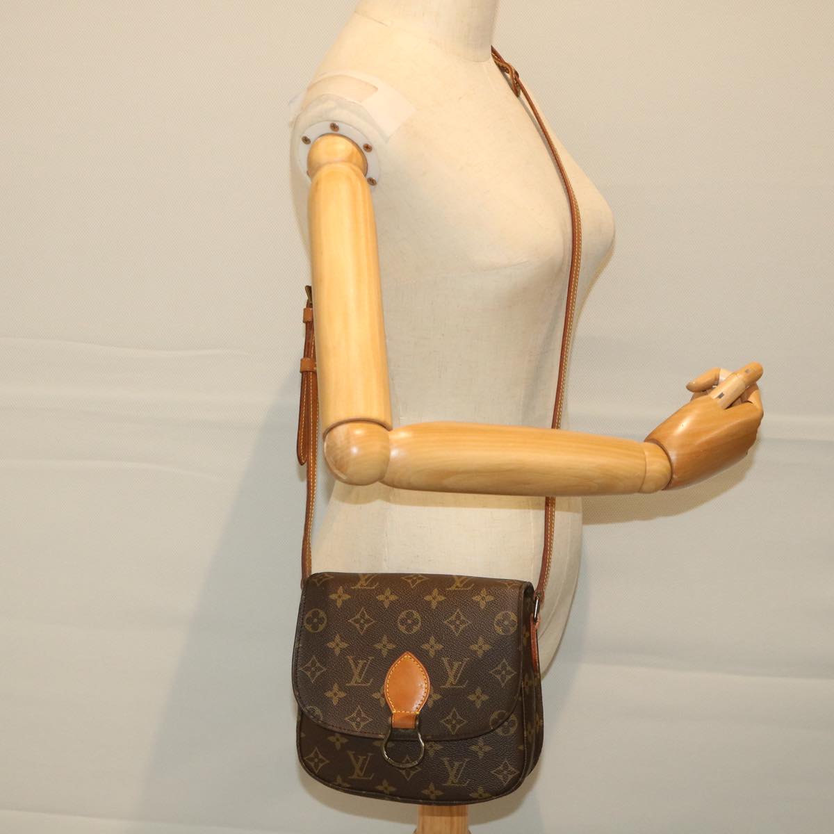 LOUIS VUITTON Monogram Saint Cloud MM Shoulder Bag M51243 LV Auth 57528